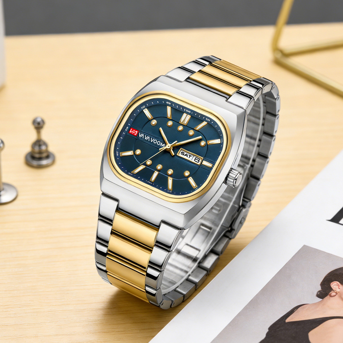 Square New Unique Design Steel - Waterproof Diving Watch 评论和价格